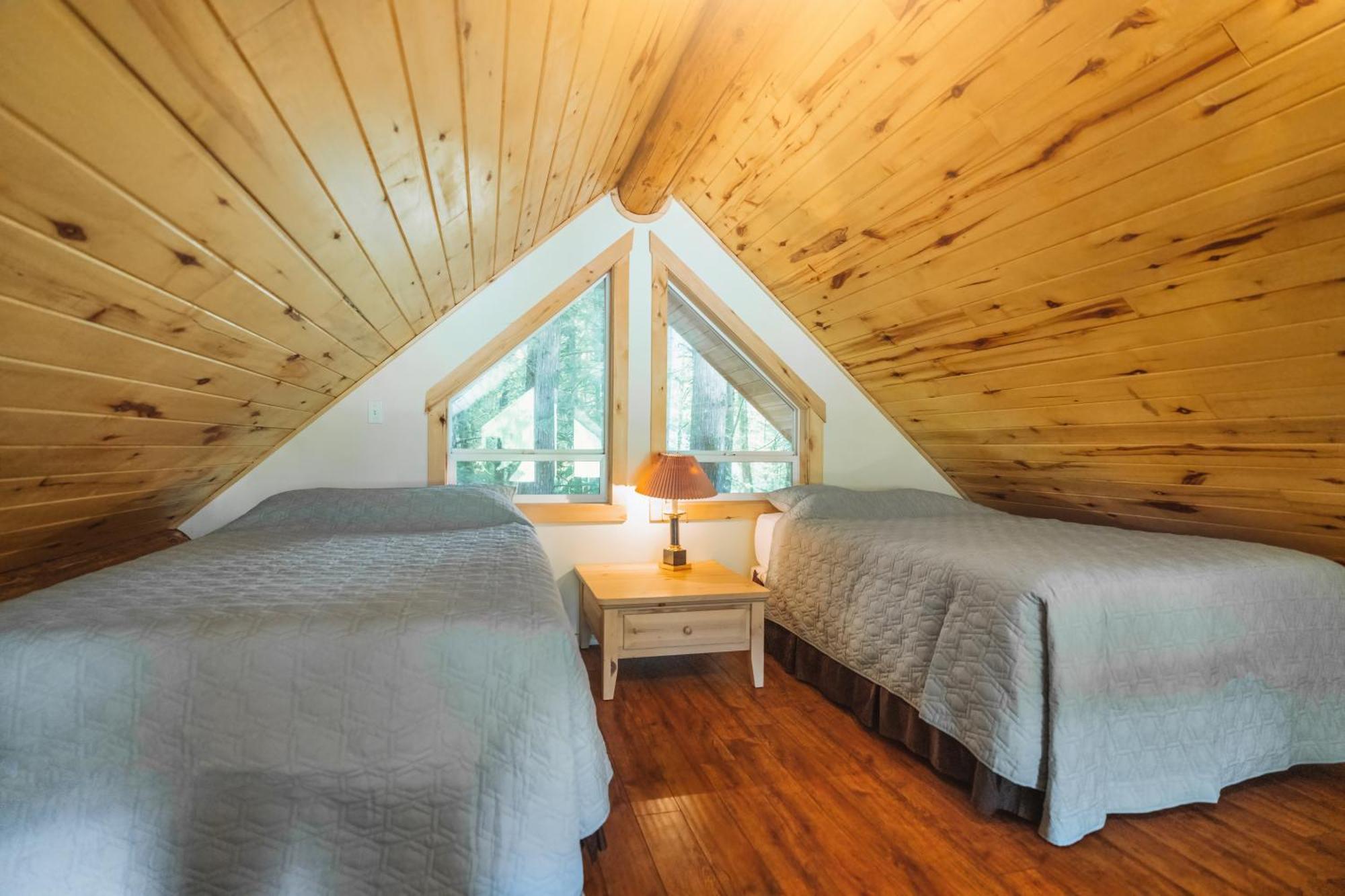 Bella Coola Grizzly Tours And Resort Hagensborg Bagian luar foto