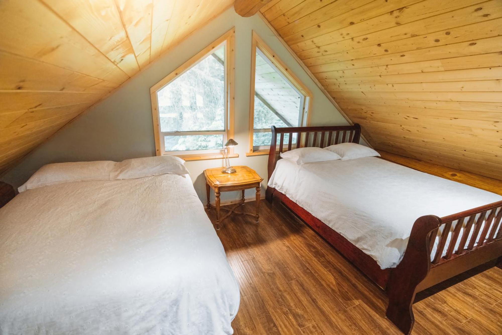 Bella Coola Grizzly Tours And Resort Hagensborg Bagian luar foto